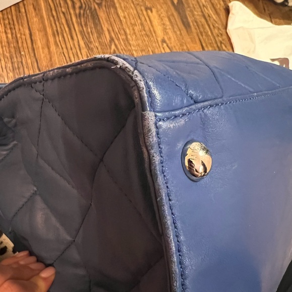 Michael kors RARE quilted cobalt blue Hamilton bag - Picture 3 of 4